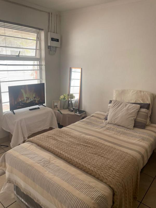 To Let 1 Bedroom Property for Rent in Summerstrand Eastern Cape